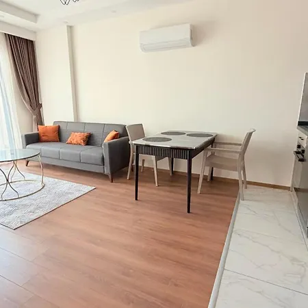 公寓式酒店 Sifir Muhtesem Havuzlu Aileye Oezel 1e1 Rezidans