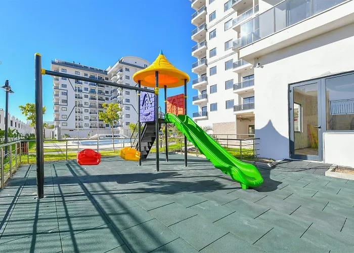 Sifir Muhtesem Havuzlu Aileye Oezel 1e1 Rezidans Aparthotel
