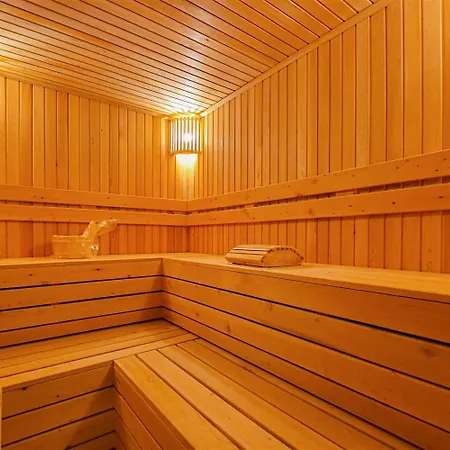 Sifir Muhtesem Havuzlu Aileye Oezel 1e1 Rezidans Aparthotel 3*