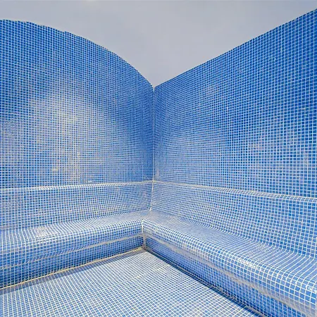 Sifir Muhtesem Havuzlu Aileye Oezel 1e1 Rezidans Aparthotel